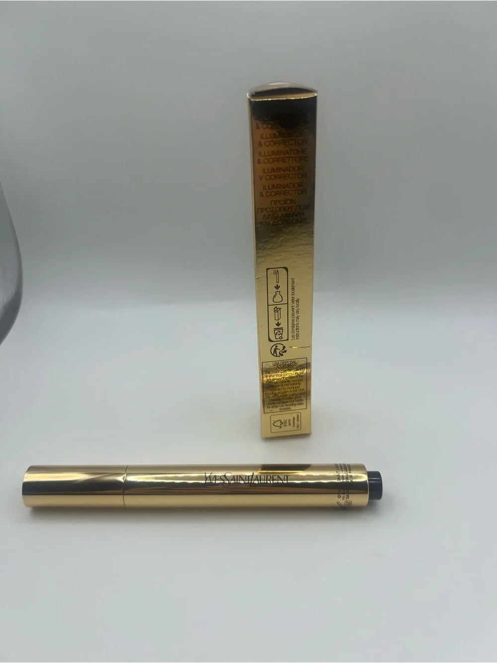 Yves Saint Laurent Gold Radiant Touch Highlighter Pen